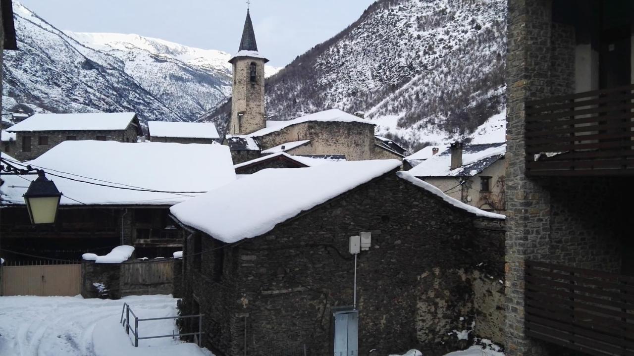 Duplex Areu, Pallars