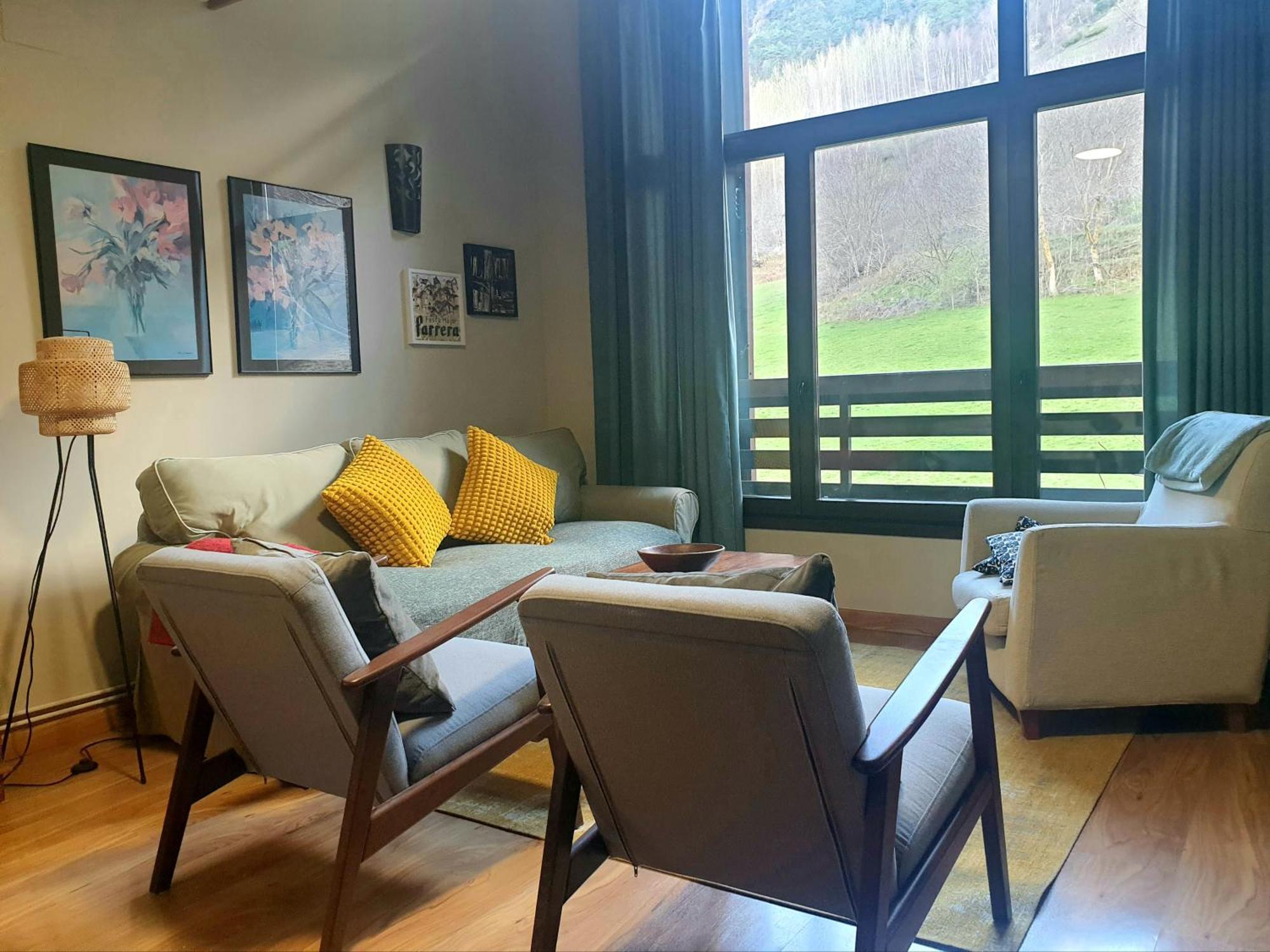 Con Jardin Comunitario En Pallars Sobirà Areu